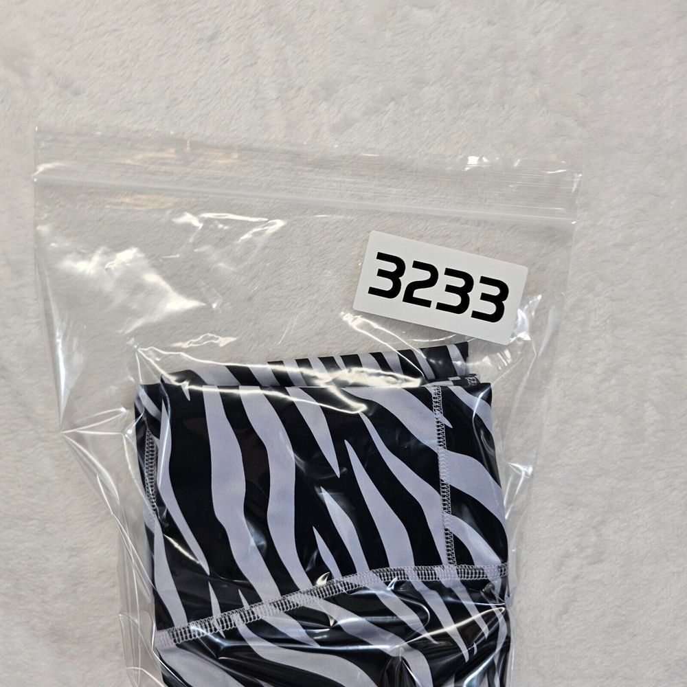 Nike One Icon Clash Legging Dri Fit Stretch Mid Rise Stripe Black White Womens S - Picture 11 of 11
